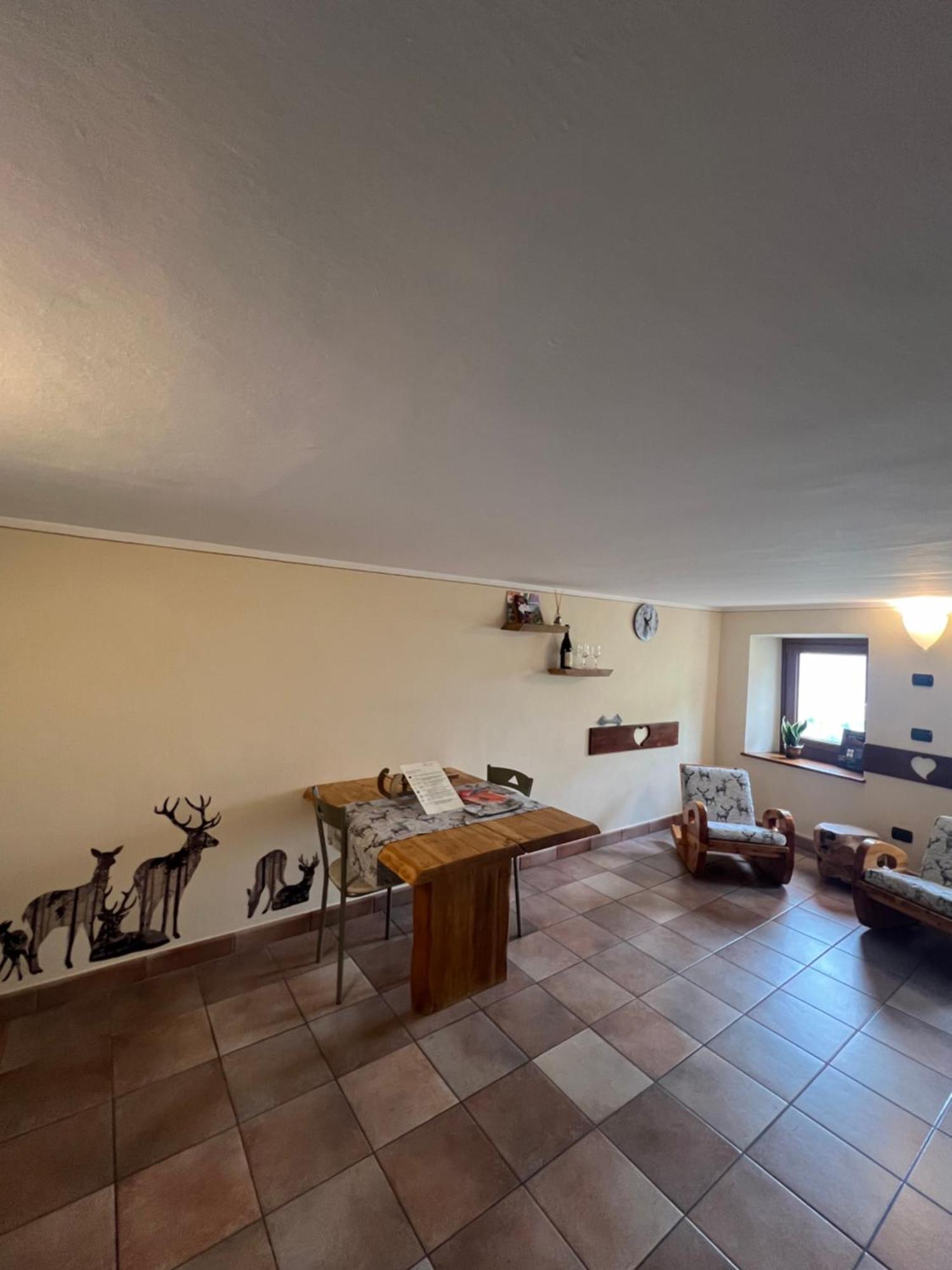 Ferienwohnung Profumo Di Legno Aosta Exterior foto